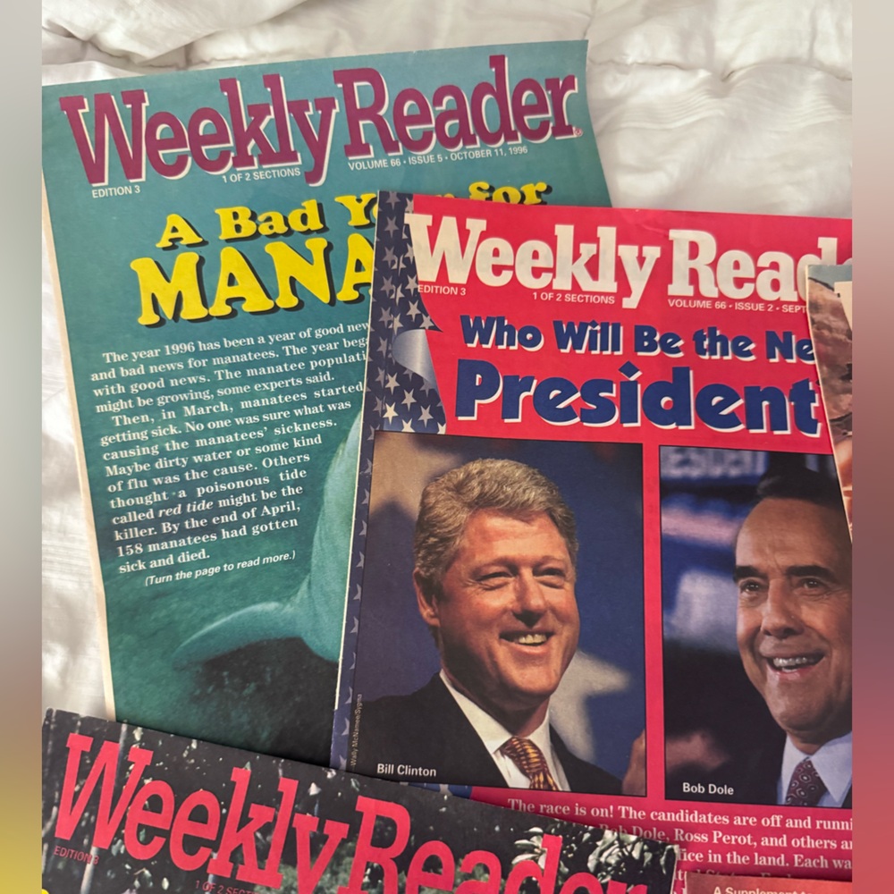 Vintage Weekly Reader Magazine Collection - Picture 2 of 8